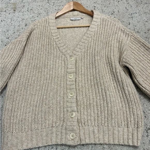 Minimum M loose knot cream cardigan in excellent condition! Great for spring - Picture 14 of 14